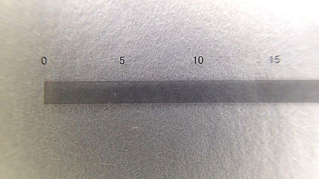 ±1μmのパターンエッチング<br>（金属薄膜）
